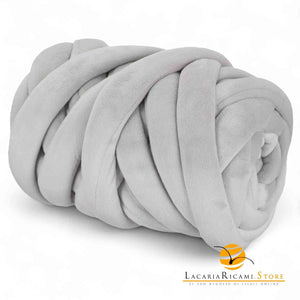 Filato Imbottito MARSHMALLOW: Un morbido tubolare Imbottito 810902 - VELVET GRIGIO CHIARO - LacariaRicami.Store