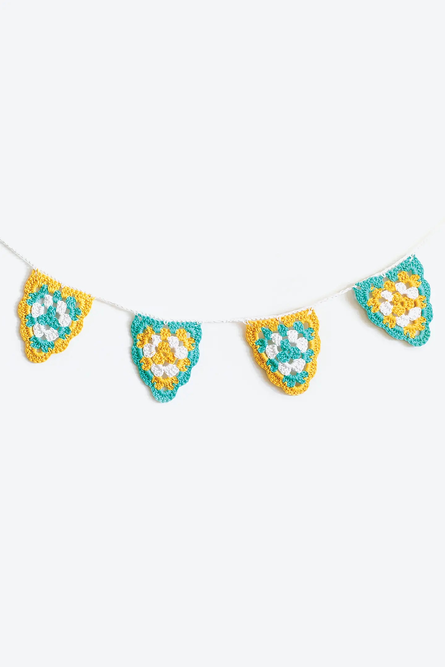 BOOK N°:4 - Ghirlande - DMC