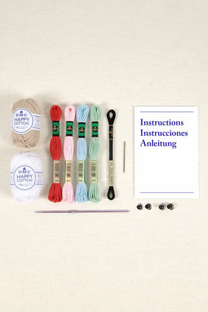 Cupcake alla ciliegia Kit Amigurumi intermedio - DMC - LacariaRicami.Store