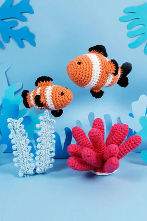 Pesce Pagliaccio Kit Amigurumi Intermedio - DMC - LacariaRicami.Store