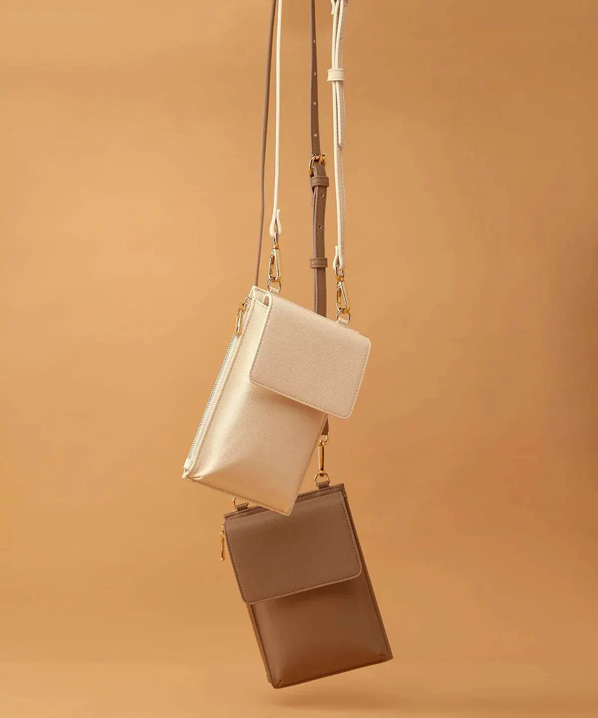 BORSELLO Porta Telefono con Tracolla - BagBase - - LacariaRicami.Store