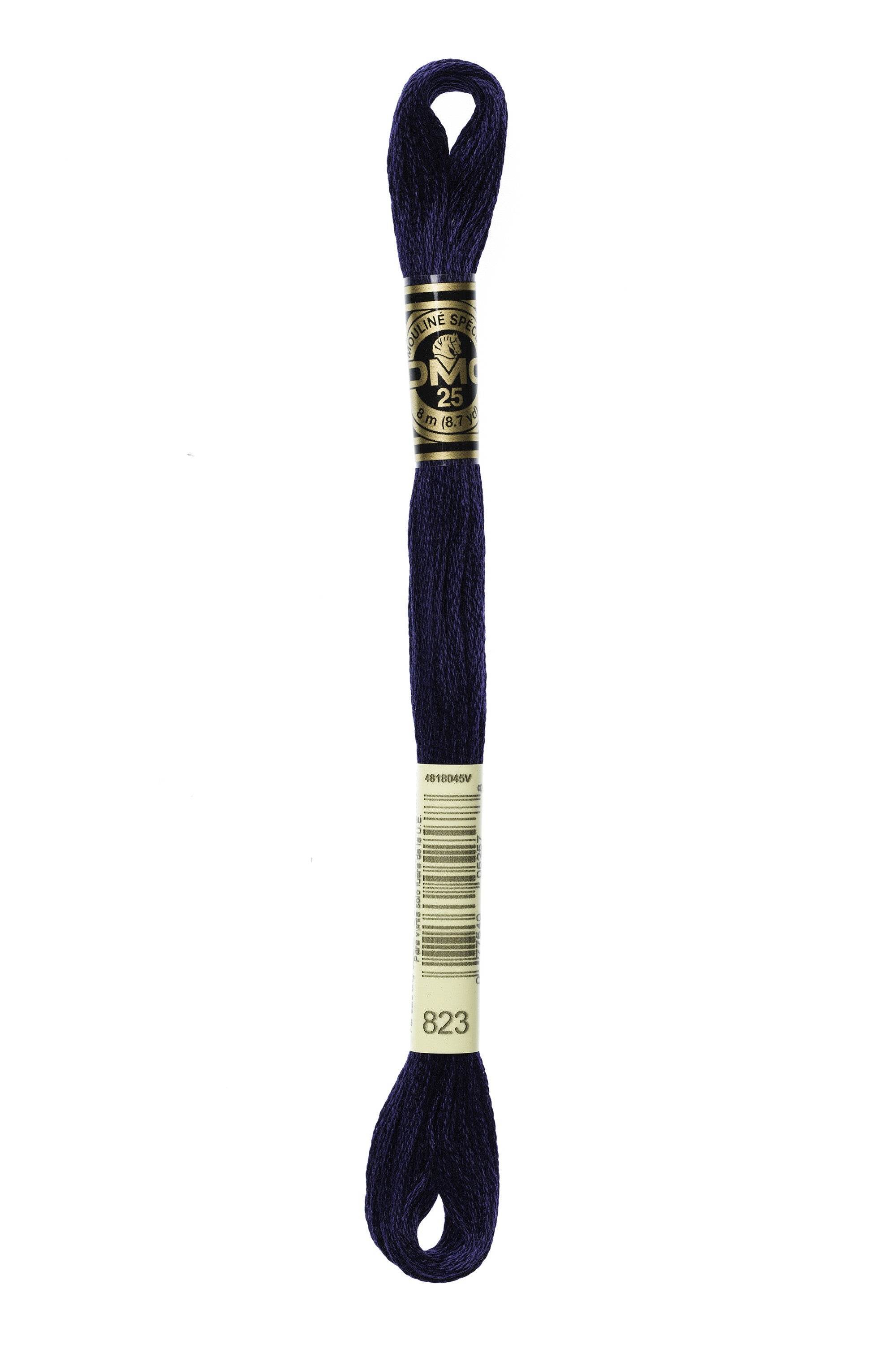 Zoom 823