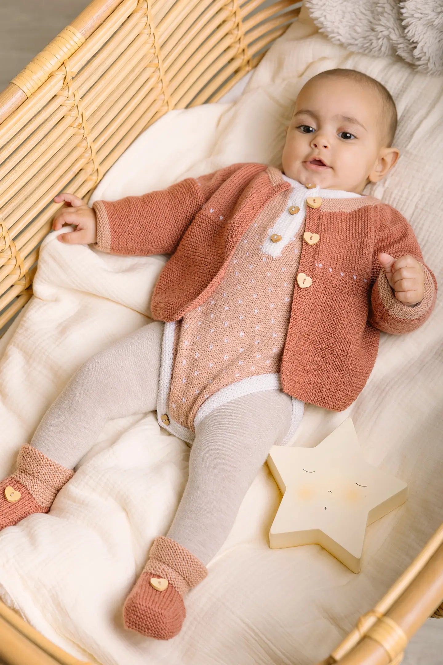 Book Baby - Maglia libro di modelli - DMC