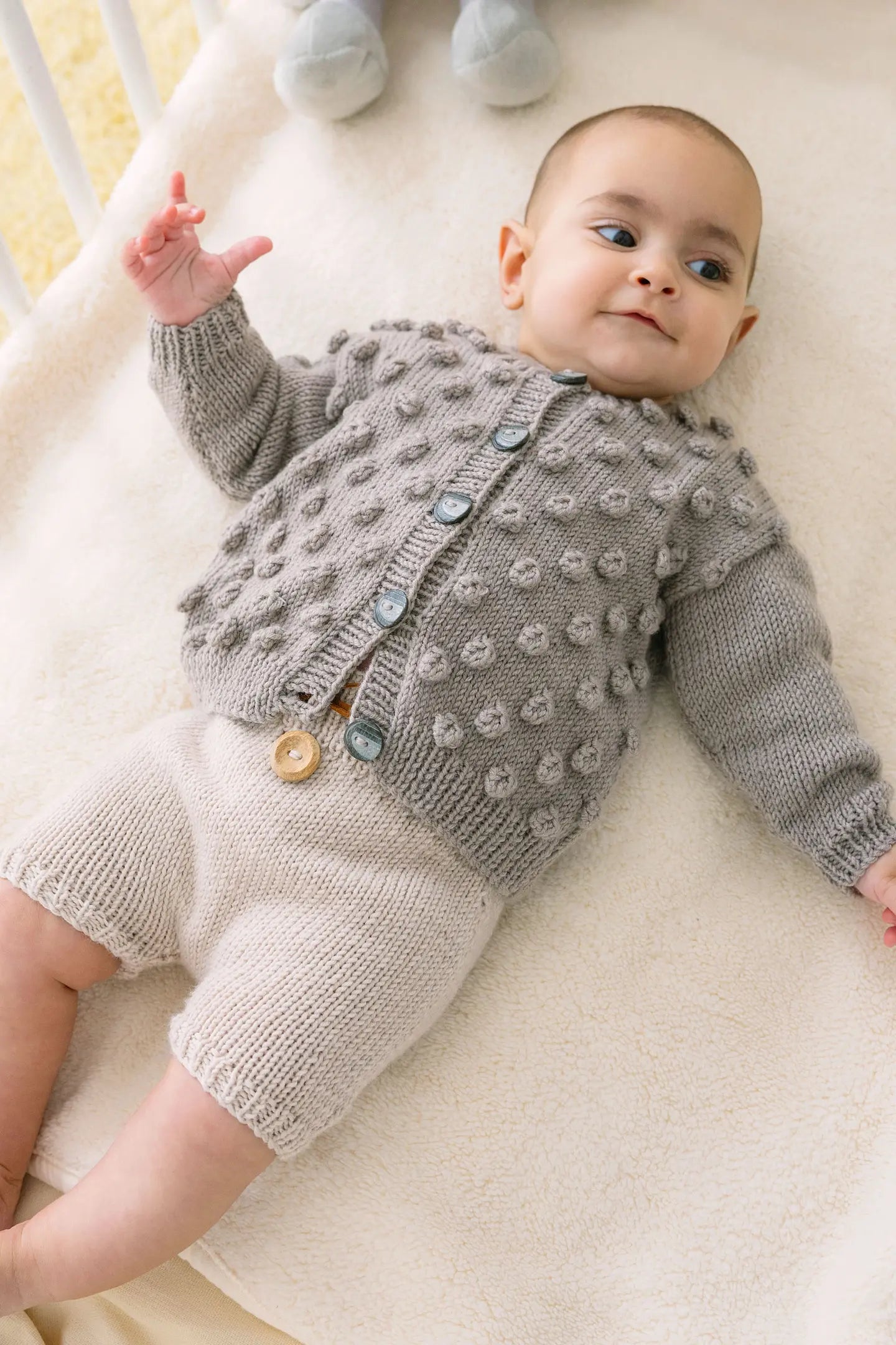 Book Baby - Maglia libro di modelli - DMC - Colore: - by LacariaRicami.Store