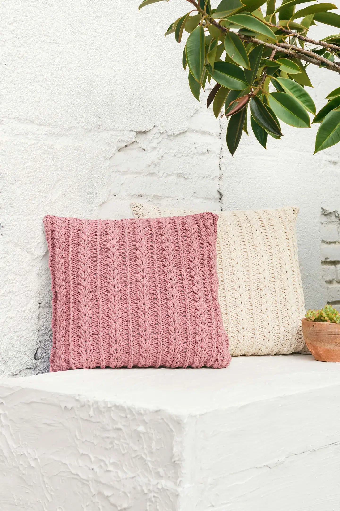 Book Nova Vita 4 - recycled cotton - DMC - Colore: - by LacariaRicami.Store