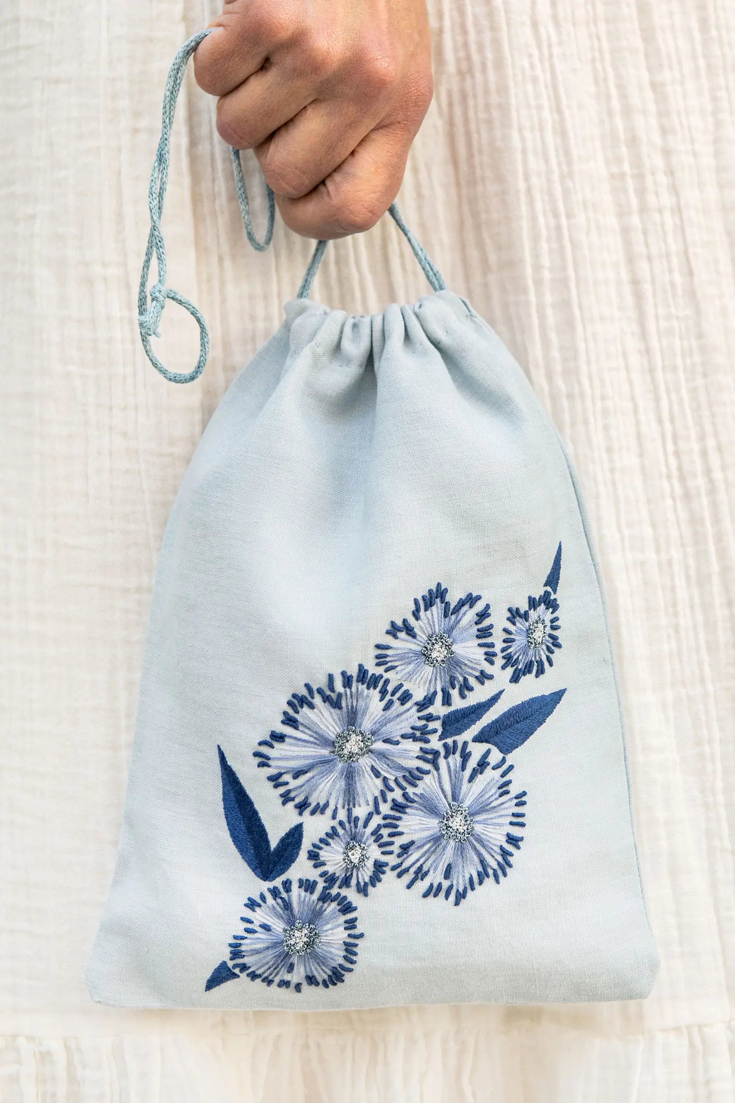 Book - Modelli Ricamo multi-filato (EN/FR/ES) - DMC