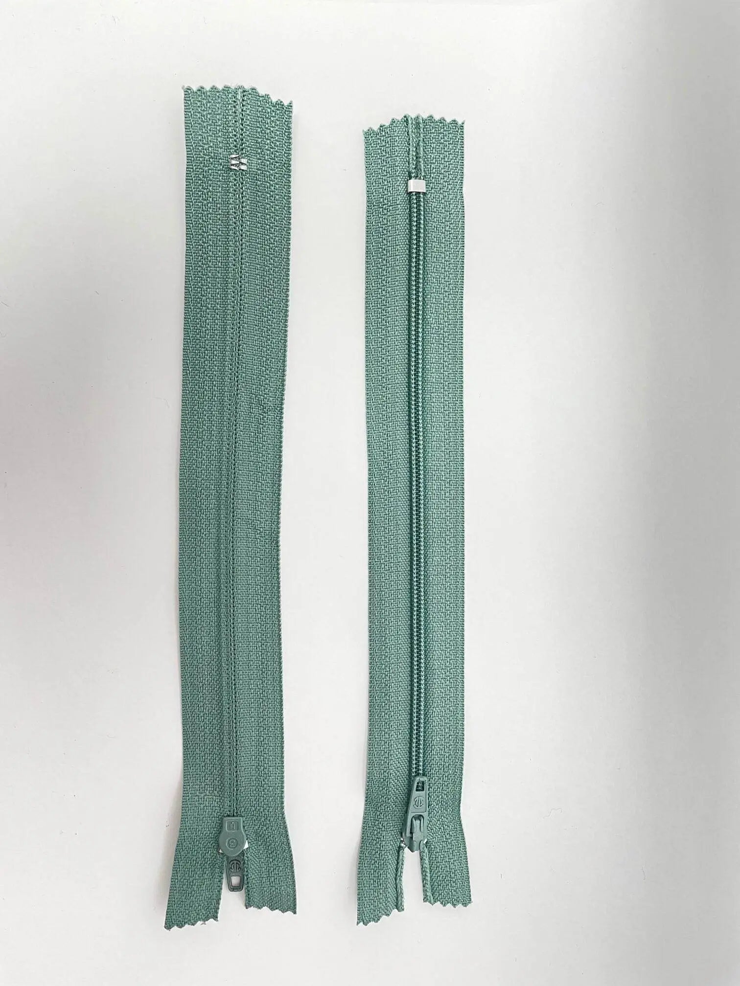 CERNIERA LAMPO 20 Cm - - LacariaRicami.Store