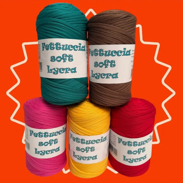 Colorati gomitoli di filato per FETTUCCIA Soft Lycra MAS Srl