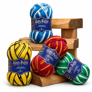 DMC Harry Potter - Sciarpe di Hogwarts - DMC - Colore: - by LacariaRicami.Store